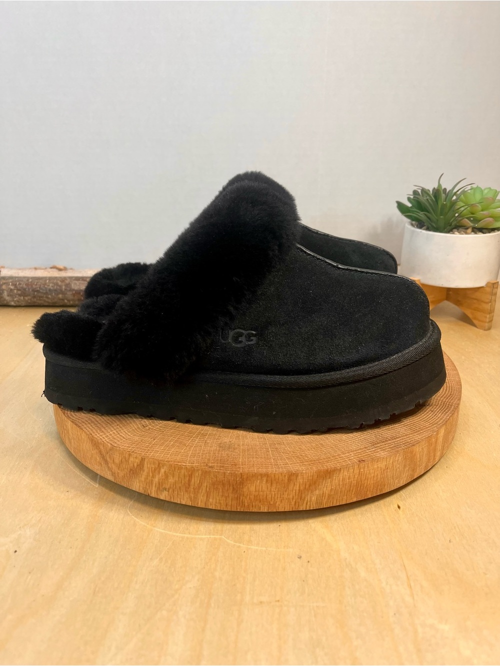 UGG Disquette Black Suede Platform Slippers - Women's Size 8